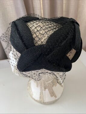 Vintage Jonquil Black with Mesh Net Veil Fascinator Hat Birdcage Veil Pillbox